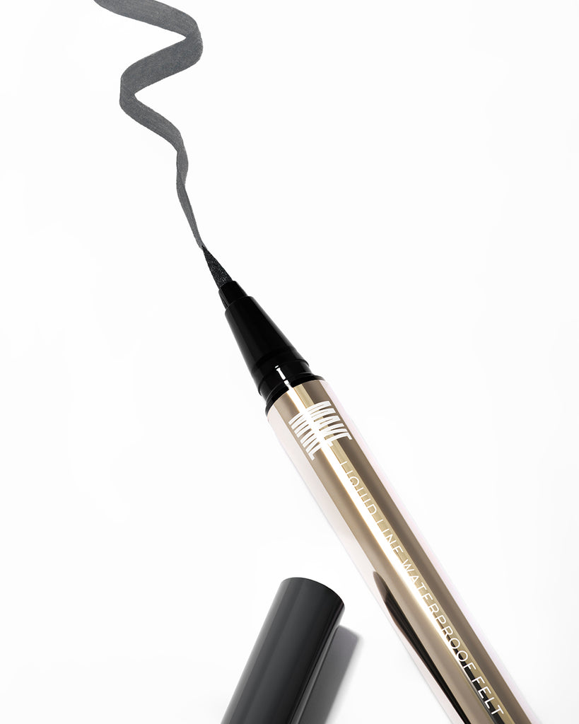 Liquid Line in Carbon Matter